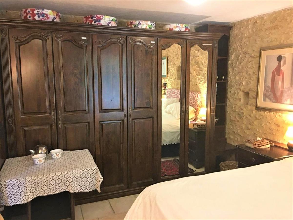 Chambres D'Hotes Les Coustilles Saint-Alvère Esterno foto