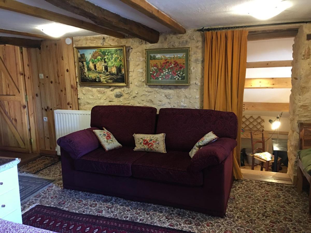Chambres D'Hotes Les Coustilles Saint-Alvère Esterno foto